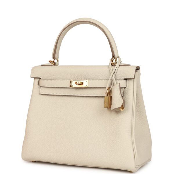 H-K-260401-3-03 Hermès Kelly Retourne 25 Craie Togo Gold Hardware