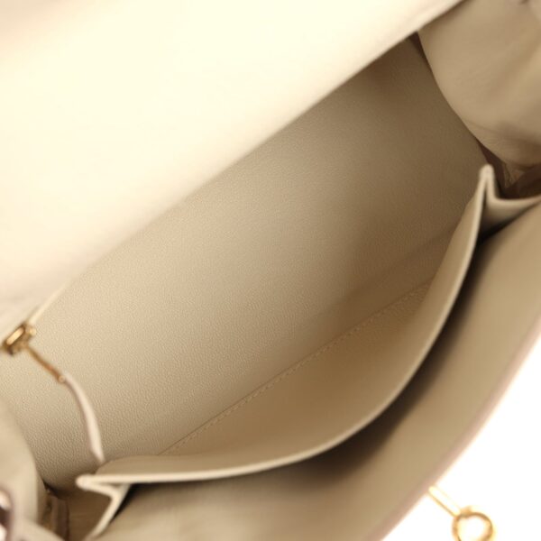 H-K-260401-3-09 Hermès Kelly Retourne 25 Craie Togo Gold Hardware