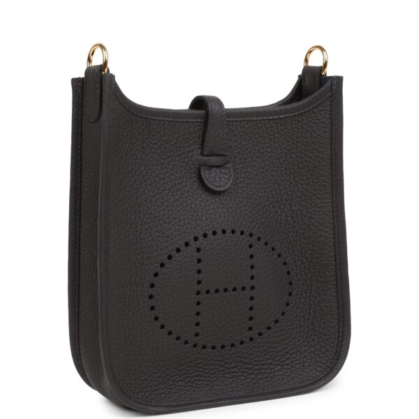 H-E-250623-1-02 Hermès Evelyne TPM Prunoir Clemence Gold Hardware