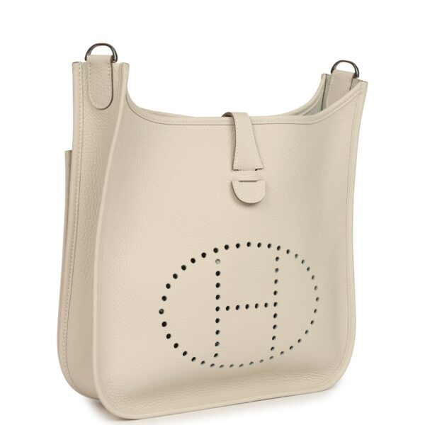 H-E-260217-1-02 Hermès Evelyne III PM Craie Clemence Palladium Hardware