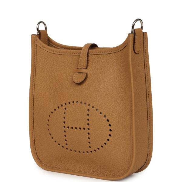 H-E-260324-2-03 Hermès Evelyne TPM Biscuit Clemence Palladium Hardware