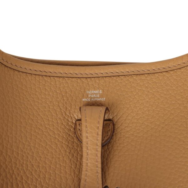 H-E-260324-2-07 Hermès Evelyne TPM Biscuit Clemence Palladium Hardware