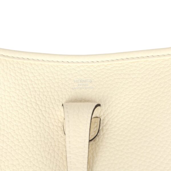 H-E-260331-6-07_d363e152-6ba3-40 Hermès Evelyne 23 Cream Clemence Palladium Hardware